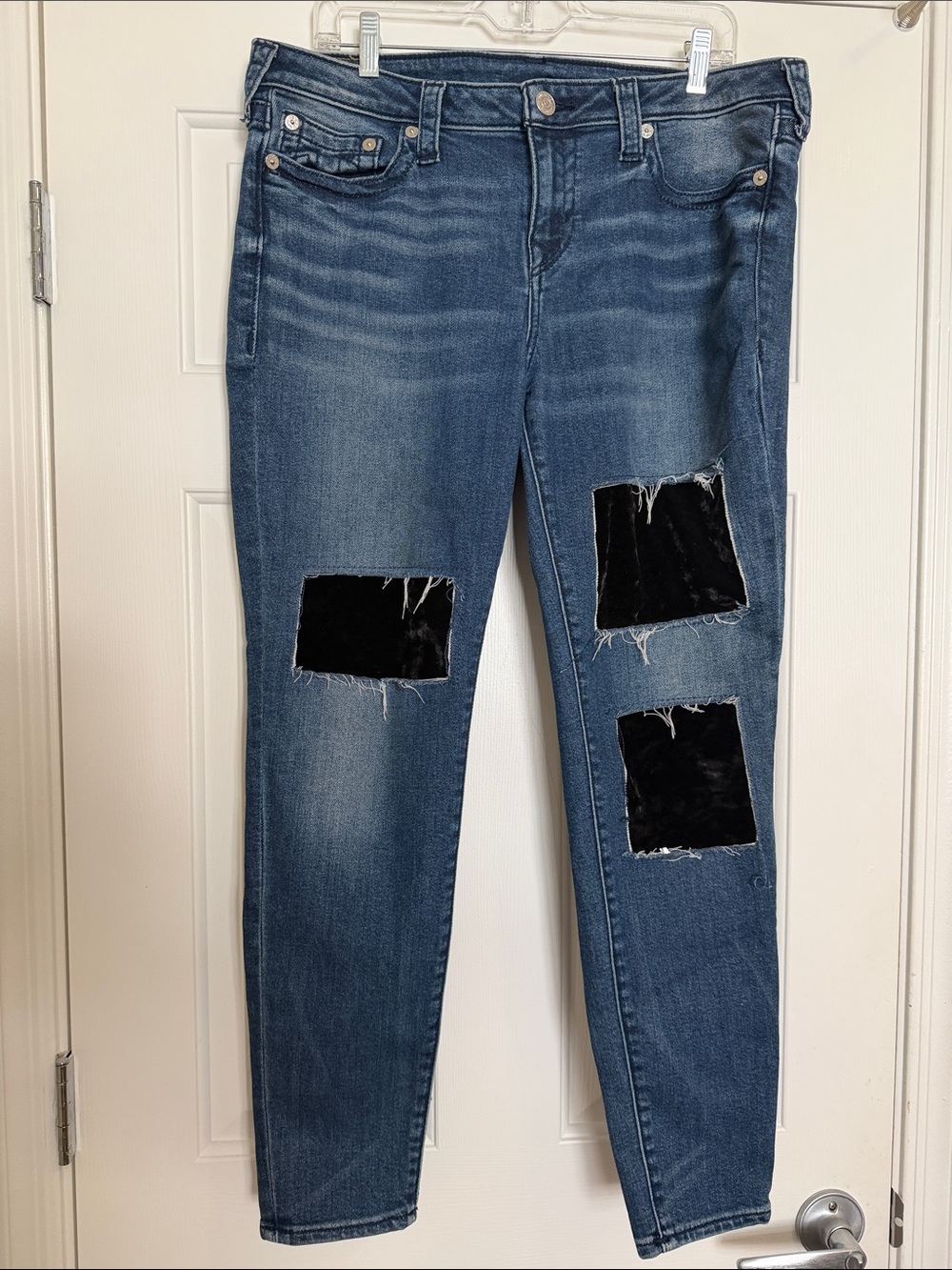 True Religion new DarkBlue Distressed Jeans,Black Velvet Patches,Size 16 Perfect